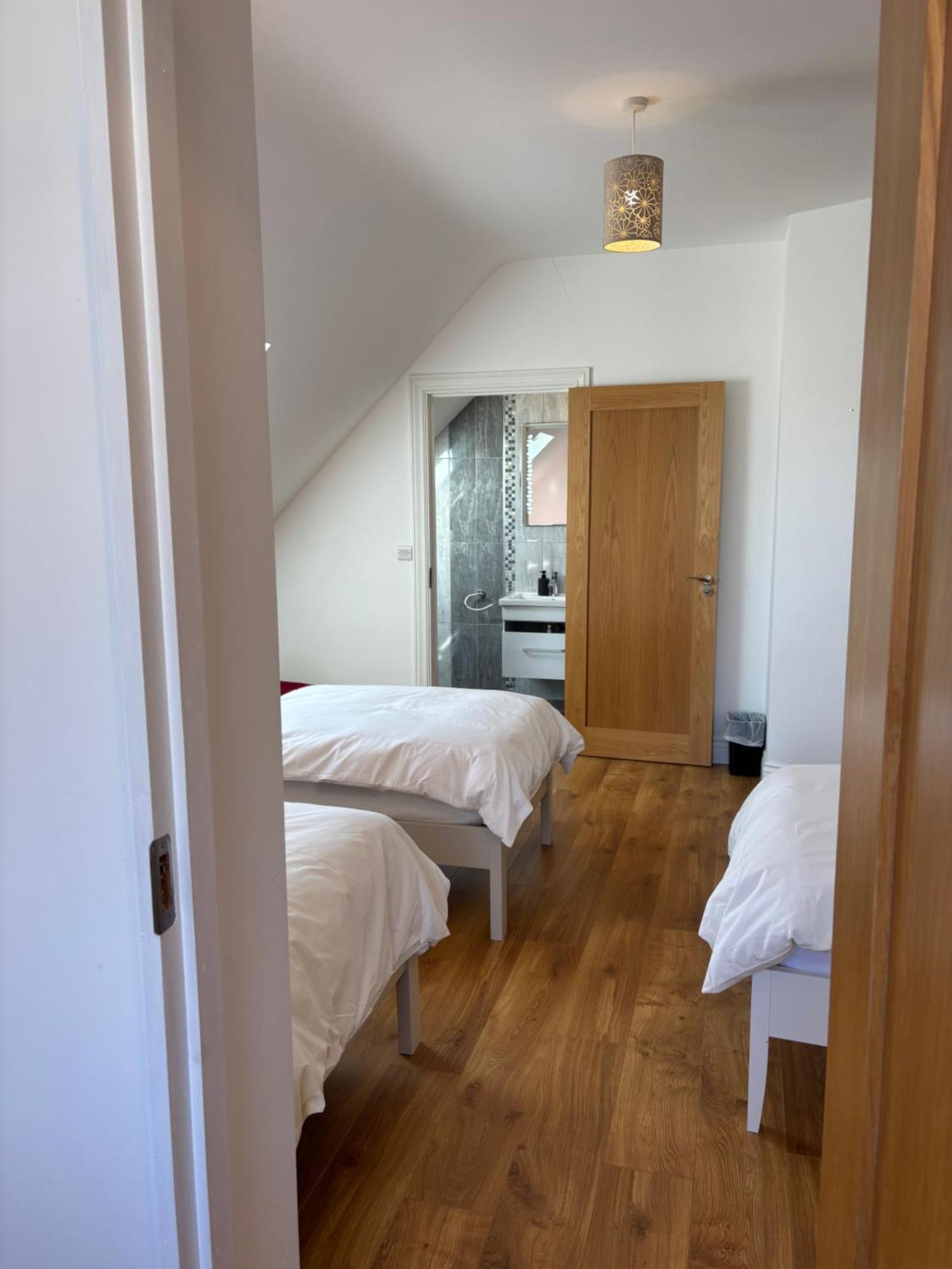 Lough Key Luxury Riverfront Apartment Cootehall Exterior photo